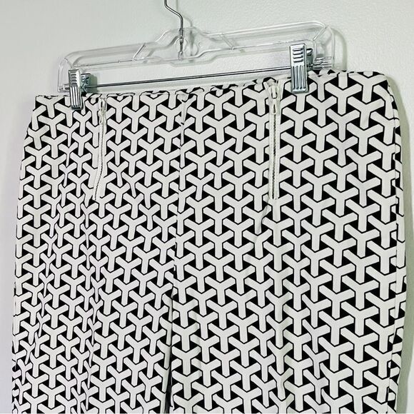 J. McLaughlin Geometric Double Zip
Up Pant Black White 14 Crop Ankle High Rise - Picture 6 of 10